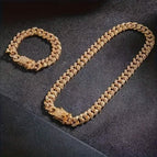 Gold / 18