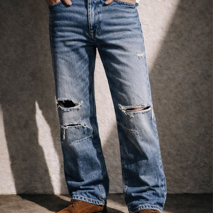CLASSIC DISTRESSED BOOTCUT DENIM