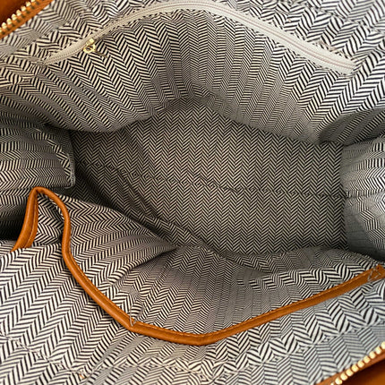 Becki Tote