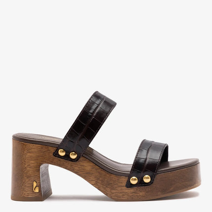 Larroudé x Kenneth Cole: Sandal Dark Oak Croco Leather