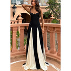 Black and white contrasting colors / S