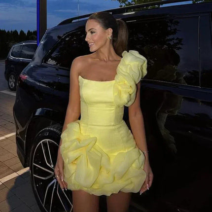 New fashion and sexy solid color wrapped chest dress, women's temperament decorative pleated ruffled edge party dress