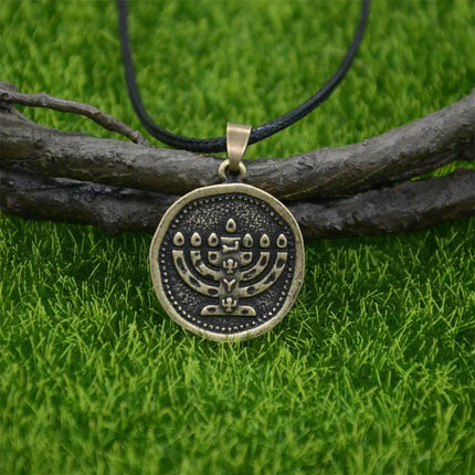 Nostalgia Judaica Menorah Pendant Jewish Jewelry Necklace For Mens Womens Hebrew Israel Faith Lamp Hanukkah Gifts Dropshipping