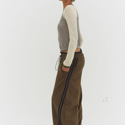 MIRINAE RAGLAN TOP IN MATCHA MEL