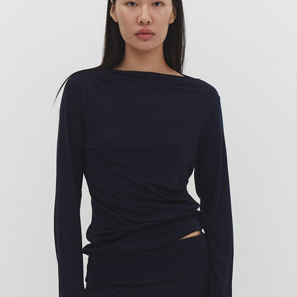 NARAE LONG SLEEVE TOP IN NAVY