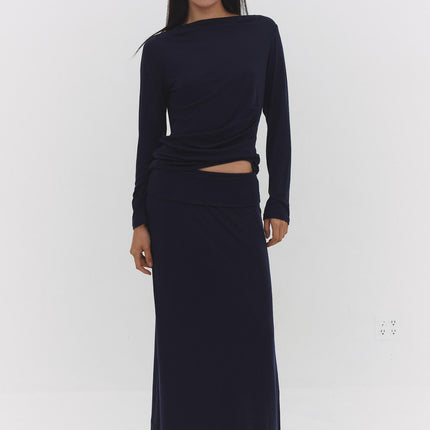 NARAE LONG SLEEVE TOP IN NAVY