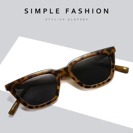 Classic Black Vintage Cat Eye Sunglasses Women Brand Designer Simplicity Elegant Small Frame Sun Glasses Men Trend Eyewear UV400