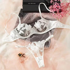 White / L