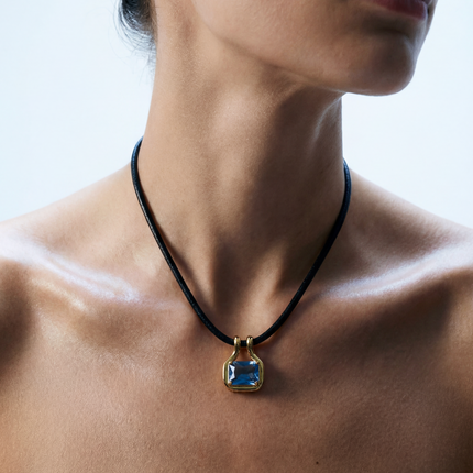 THE NAIA AQUA GEM PENDANT NECKLACE