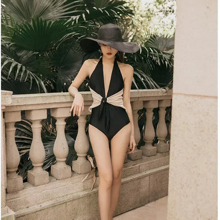 Women Sun Hat Big Eaves Waves Beach Cap Ladies Hat Big Brim Sun Visors UV Cut Bucket Panama Cap Foldable Straw Sunscreen Vintage