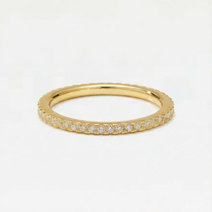 The M Essential Pavé Band
