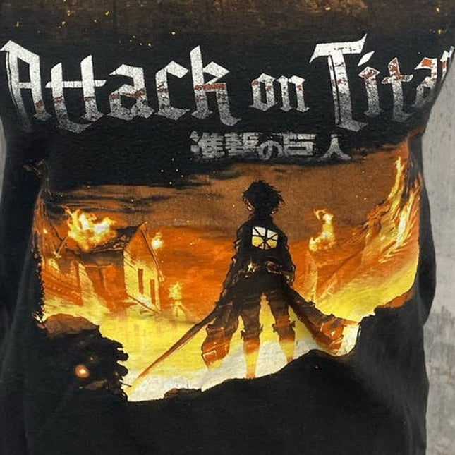 Attack on Titan Womens Medium Short Sleeve 100% Cotton Crew Neck Tee Shirt